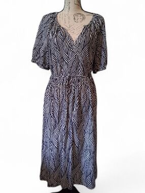 Terra & Sky Blue And White Puff Sleeve Dress. 1X